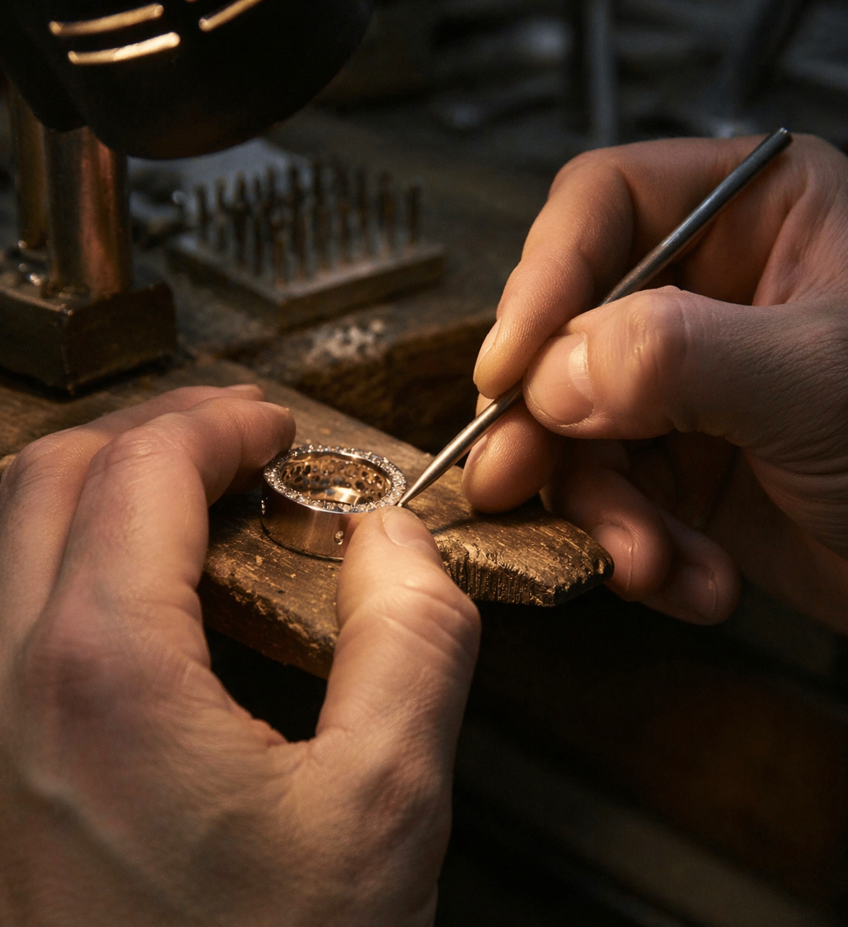 Как ухаживать за ювелирными украшениями: полное руководство